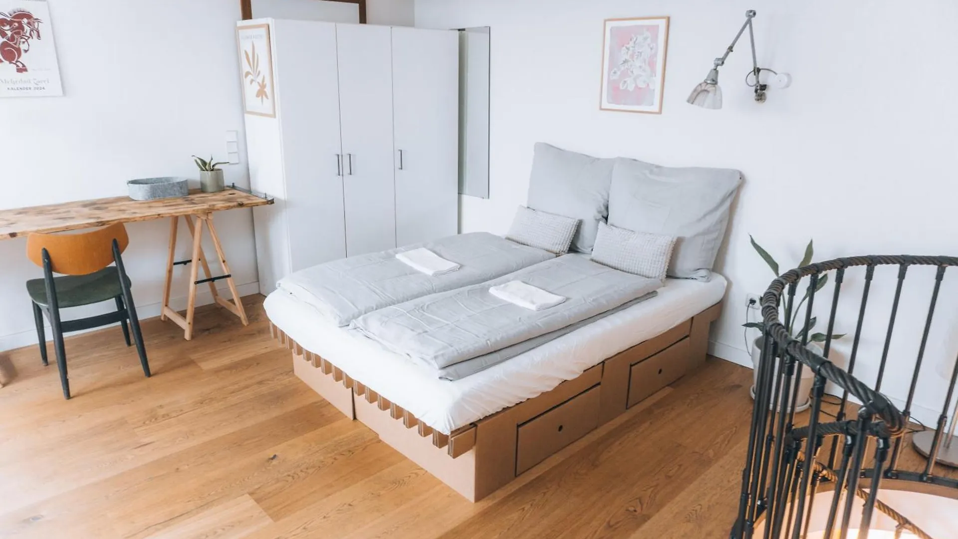Raum Life - Loftwohnung Am Park Regensburg Apartment